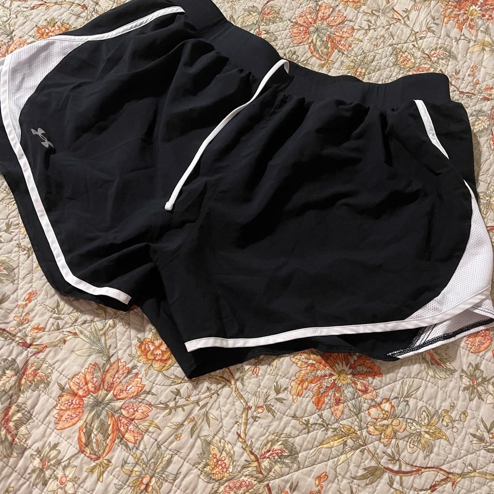 Under armor plus shorts